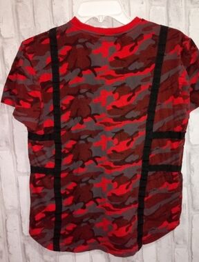 LR Scoop boys red and black camouflage strap tee shirt